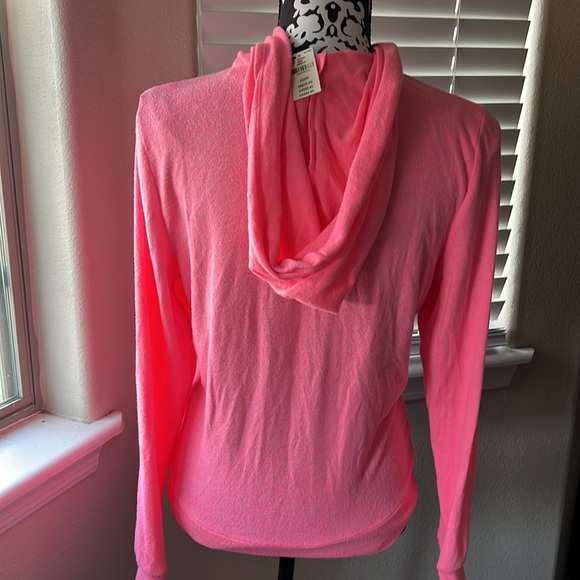 Pink - Picture 4 of 7